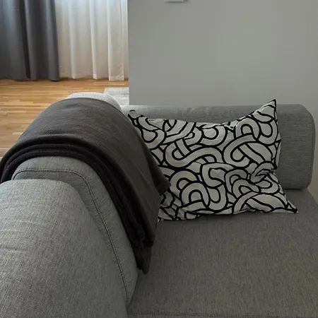 Oaks Prague Golf Apartma *