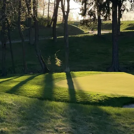 Oaks Prague Golf Apartma Διαμέρισμα Popovičky